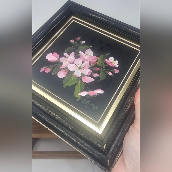 Vintage Oil Painting Still Life Apple Blossom 9” x 9” Framed Distressed 1977 - Picture 3 of 11